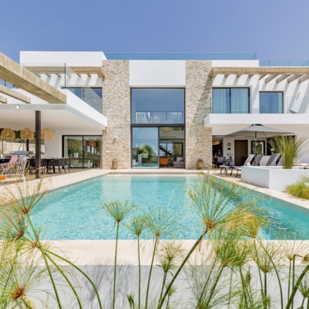 luxury villa rental Benahavis
