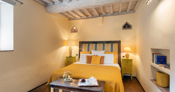 luxury pool villa in Val d'Orcia Tuscany for holiday rent