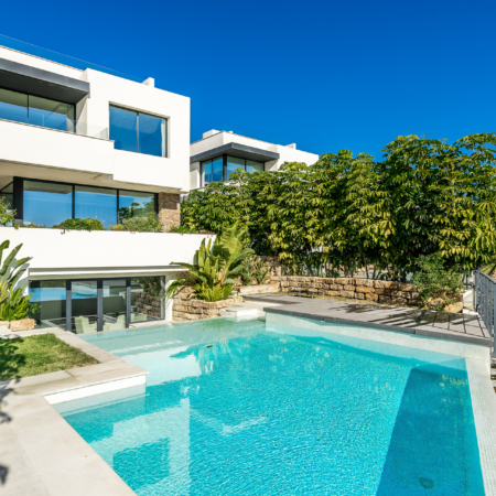 Estepona luxury rental villa