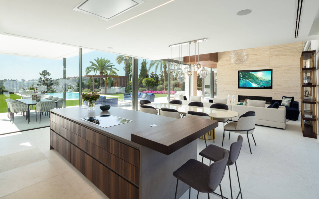 villa management in Marbella