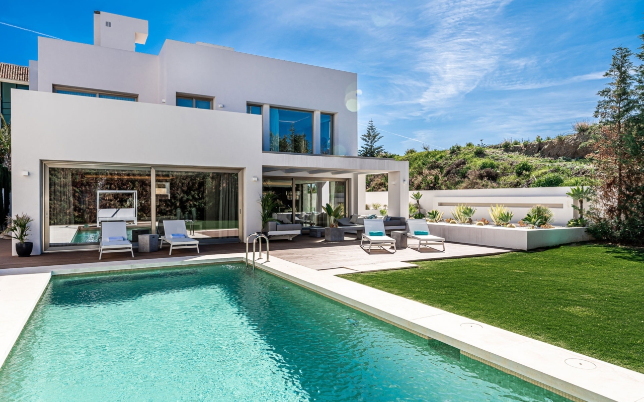 Luxury villa rental Golden Mile, Marbella
