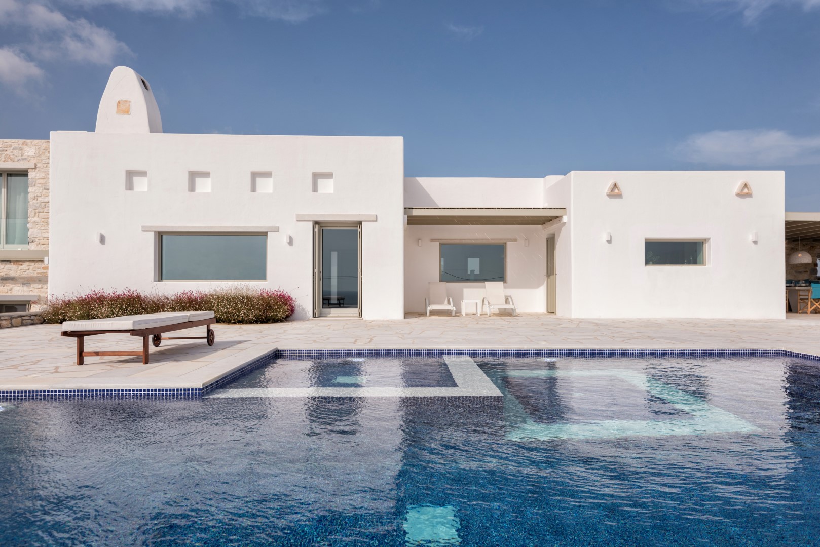 Luxury villa rental Paros Greece