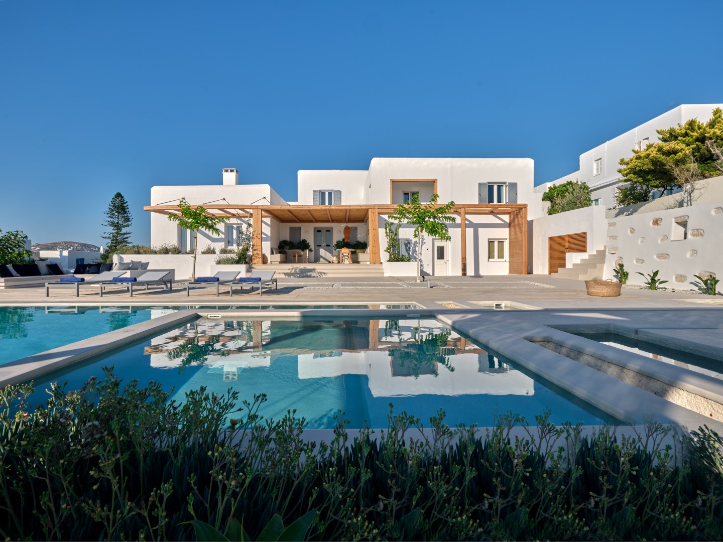 luxury villa rental Paros Greece